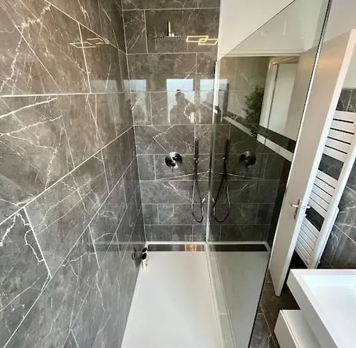 Le Tropical サン・ディジエ