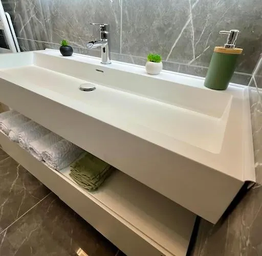 Le Tropical アパート